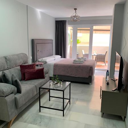 Kentia Rooms Málaga Extérieur photo