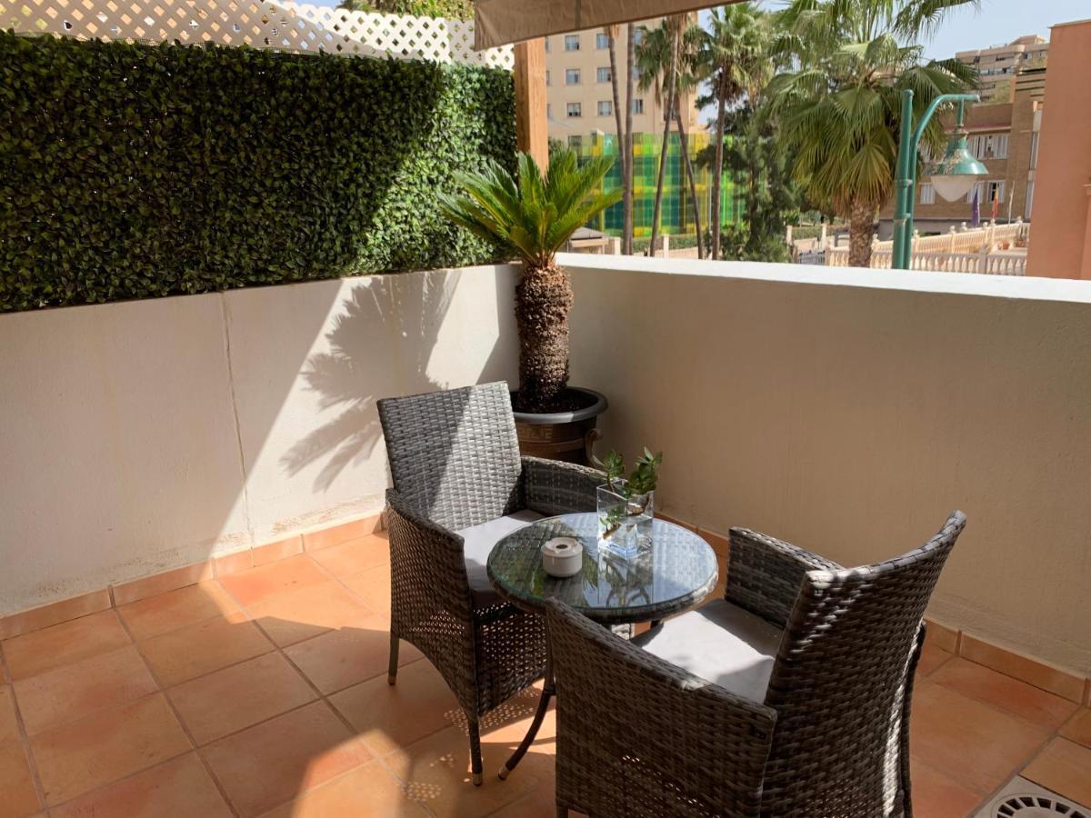 Kentia Rooms Málaga Extérieur photo