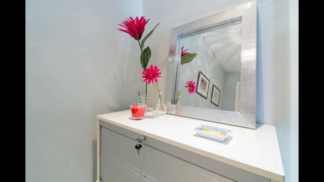 Kentia Rooms Málaga Extérieur photo