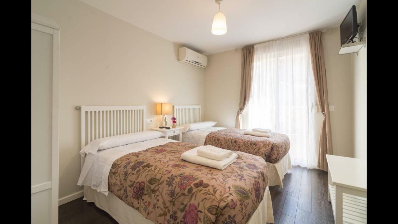 Kentia Rooms Málaga Extérieur photo